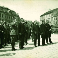 Minister národnej obrany Václav J.  Klofáč reční k čs. legionárom z Talianska a príslušníkom 1. pluku Stráže Slobody v Bratislave v máji 1919
