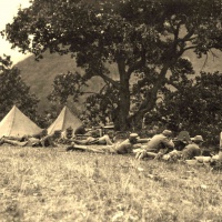 Guľometníci 2. divízie čs. domáceho vojska pod velením plk. Josefa Šnejdárka v bojoch proti maďarským boľševikom o Hronskú Breznicu v júni 1919