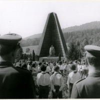 Dukla - Pamätník a socha - 1974