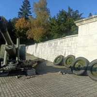 Svidník - Odborné ošetrenie 152 mm húfnice v areály Pamätníka sovietskej armády - 2022