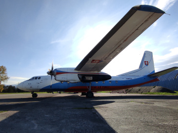 Antonov An-24V s trupovým číslom „5803“