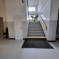Obnova podlahy vstupu do budovy (2)