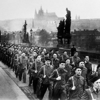 Ľudové milície na Karlovom moste