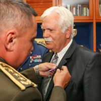 Generálporučík Zmeko ocenil pracovníkov Vojenského historického ústavu