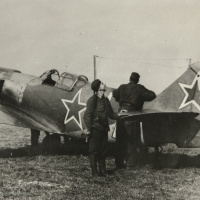 Sovietske stíhacie lietadlo typu Lavočkin La-5FN 1. čs. stíhacieho leteckého pluku v ZSSR na povstaleckom letisku Tri Duby. September 1944