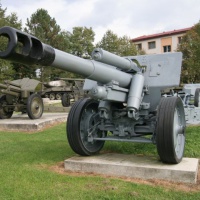 152 mm kanónová húfnica vzor 18-47 a 122 mm húfnica vzor 38 - Park bojovej techniky Svidník - 2018