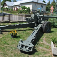 152 mm kanónová húfnica vz. 37, obec Hermanovce nad Topľou v okrese Vranov nad Topľou (august 2018)