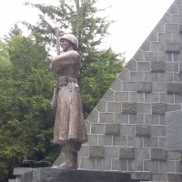 Pamätník čs. armádneho zboru - socha čs. vojaka