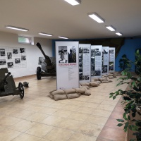 Nové grafické prvky a zbierkové predmety v prízemí Vyhliadkovej veže na Dukle (júl 2019)