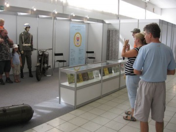 Vojenskí múzejníci na výstave „Regióny Slovenska 2010“