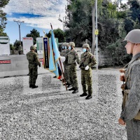 Slávnostné predstavenie pamätníka venovaného ženistom. 