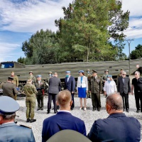 Slávnostné predstavenie pamätníka venovaného ženistom. 