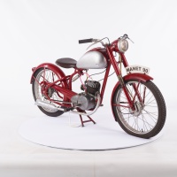 2 Prvý slovenský motocykel - Manet 90