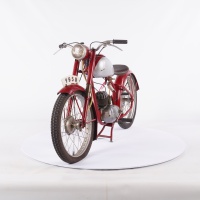 3 Prvý slovenský motocykel - Manet 90