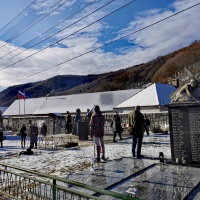 Štátny tajomník M. Majer si v Ostrom Grúni uctil obete - 23.1.2022 (8)