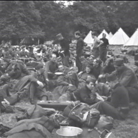 3. Cholmondeley Park Camp, Záber z filmu Czech Army in England, (Imperial War Museum, AYY 25) 2 (2)