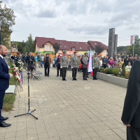 Slávnostné odhalenie mohyly československému letcovi Ladislavovi Žilákovi