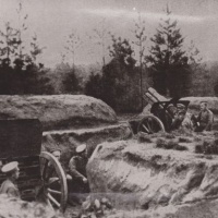 Ruské húfnice v zákopoch