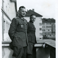 gen. Golian s kpt. Milanom  Polákom v Banskej Bystrici 9.1944 - VÚA-VHA Pha
