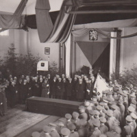 4. Slávnostný obrad pribíjania zástavy na žrď dňa 6. marca 1931 (LM v RK, OF 4967)