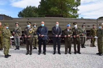 Slávnostné predstavenie pamätníka venovaného ženistom. 