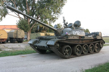 Stredný tank T-54 M