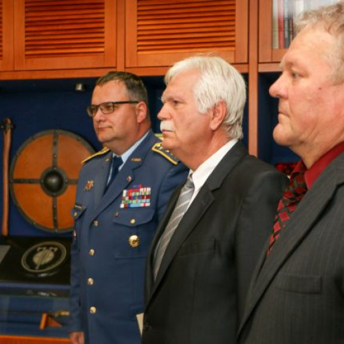 Generálporučík Zmeko ocenil pracovníkov Vojenského historického ústavu