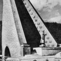 Dukla  - Pamätník s čs. vojakom - 1949