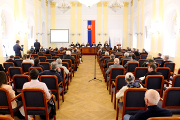 Vedecká konferencia Nastolenie komunistického režimu v Československu vo februári 1948 a jeho dôsledky pre spoločnosť