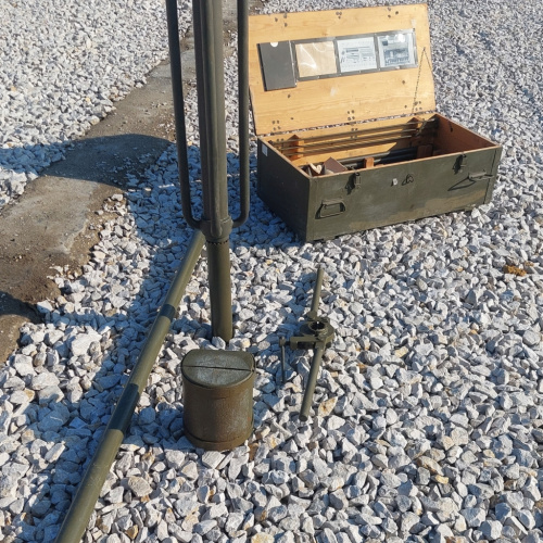 Nárazový zemný vrták 59 