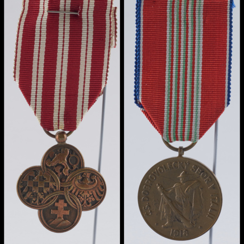 Čs. vojnový kríž a Pamätná medaila