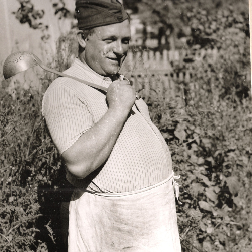 VHÚ k Vám domov V.- Vojenskí kuchári, pekári a Vojenské stravovanie