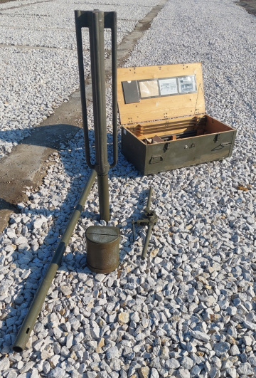 Nárazový zemný vrták 59 