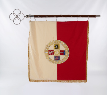 VHÚ k Vám domov XXXI. - Zástava 32. čs. streleckého plukuZástava 32. čs. streleckého pluku