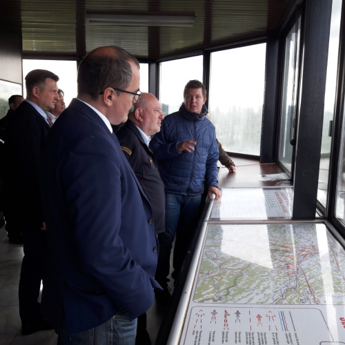 Veľvyslanec Českej republiky na Slovensku na návšteve vo Svidníku a na Dukle