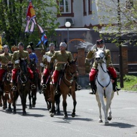 slávnostné defilé (pochod) pluku