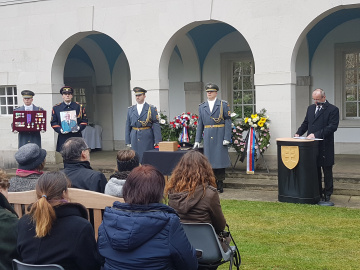 Veľká Británia - Brookwood -  rozlúčka s genmjr. Schwarzom 2.2.2018