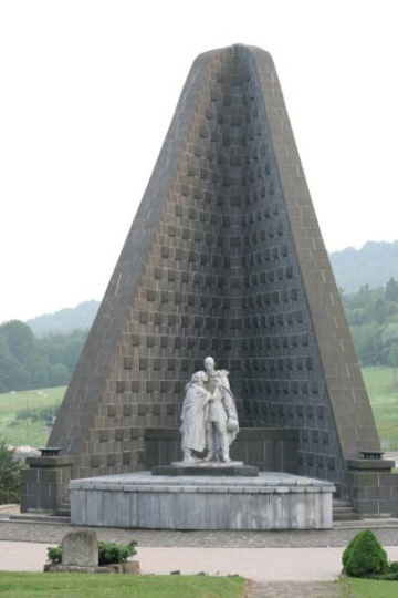 súsošie Žalujem 