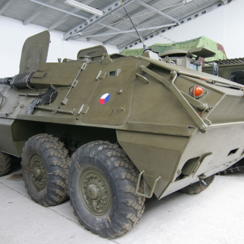 Obrnený transportér OT-64A SKOT
