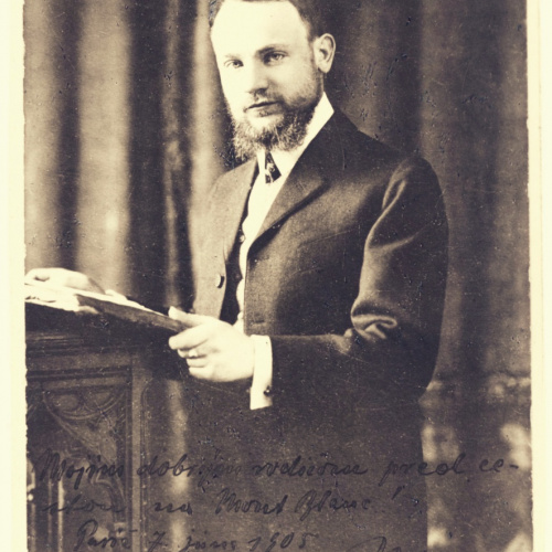 Portrét Štefánika  „Mojim dobrým  rodičom pred cestou na Mont Blanc! Paríž 7. júna 1905. Milan."