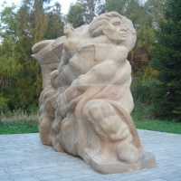 Pomník prieskumnej jednotky „Míľnik“, ktorá prvá vstúpila na územie Československa, Dukla (zreštaurovaný september 2012)