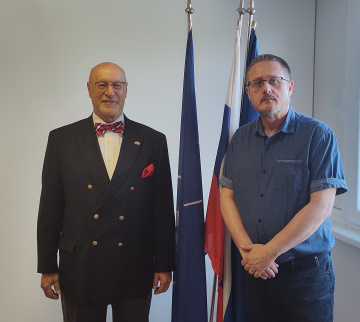 Vzácna návšteva vo Vojenskom historickom ústave 