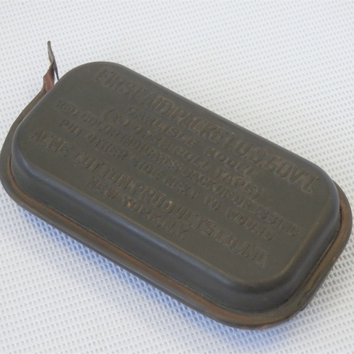 Balíček prvej pomoci U.S GOV´T Carlisle z 2. svetovej vojny
