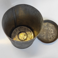 Starožitná plechová dóza Hygiama