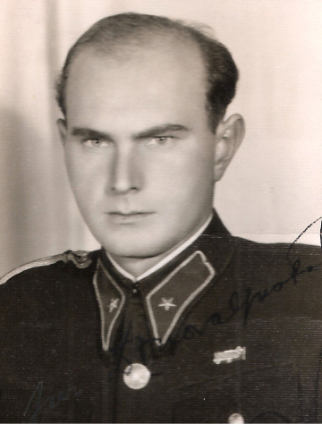 Štábny kapitán in memoriam žen. Gustáv DONOVAL