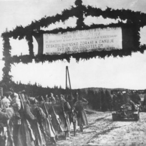 Vojaci 1. čs. armádneho zboru vstupujú na pôdu Československa.