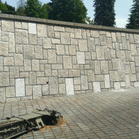 Oporný múr po ukončení prác