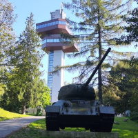 Expozícia Duklianske bojisko v premenách času vo Vyhliadkovej veži na Dukle, október 2023