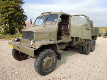 Nákladný automobil PRAGA V3S s účelovým zariadením UPG-250 GM