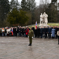 Tiché kladenie vencov na Pam. sov. armády vo Svidníku pri príležitosti 79. výročia oslobodenia mesta (2)